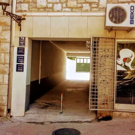 Varos Style Apartment Split